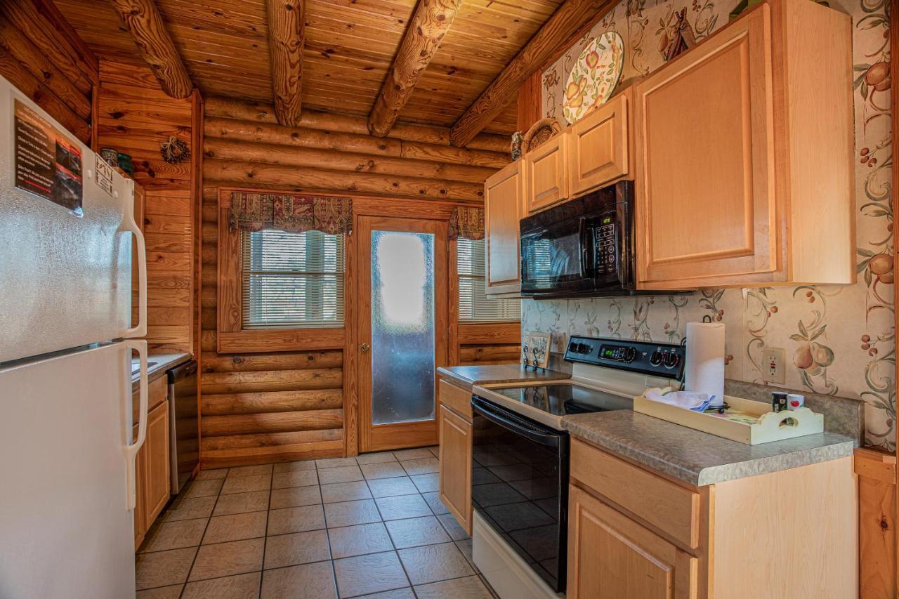 Great Wolf Cabin In Pigeon Forge! Villa Exterior foto