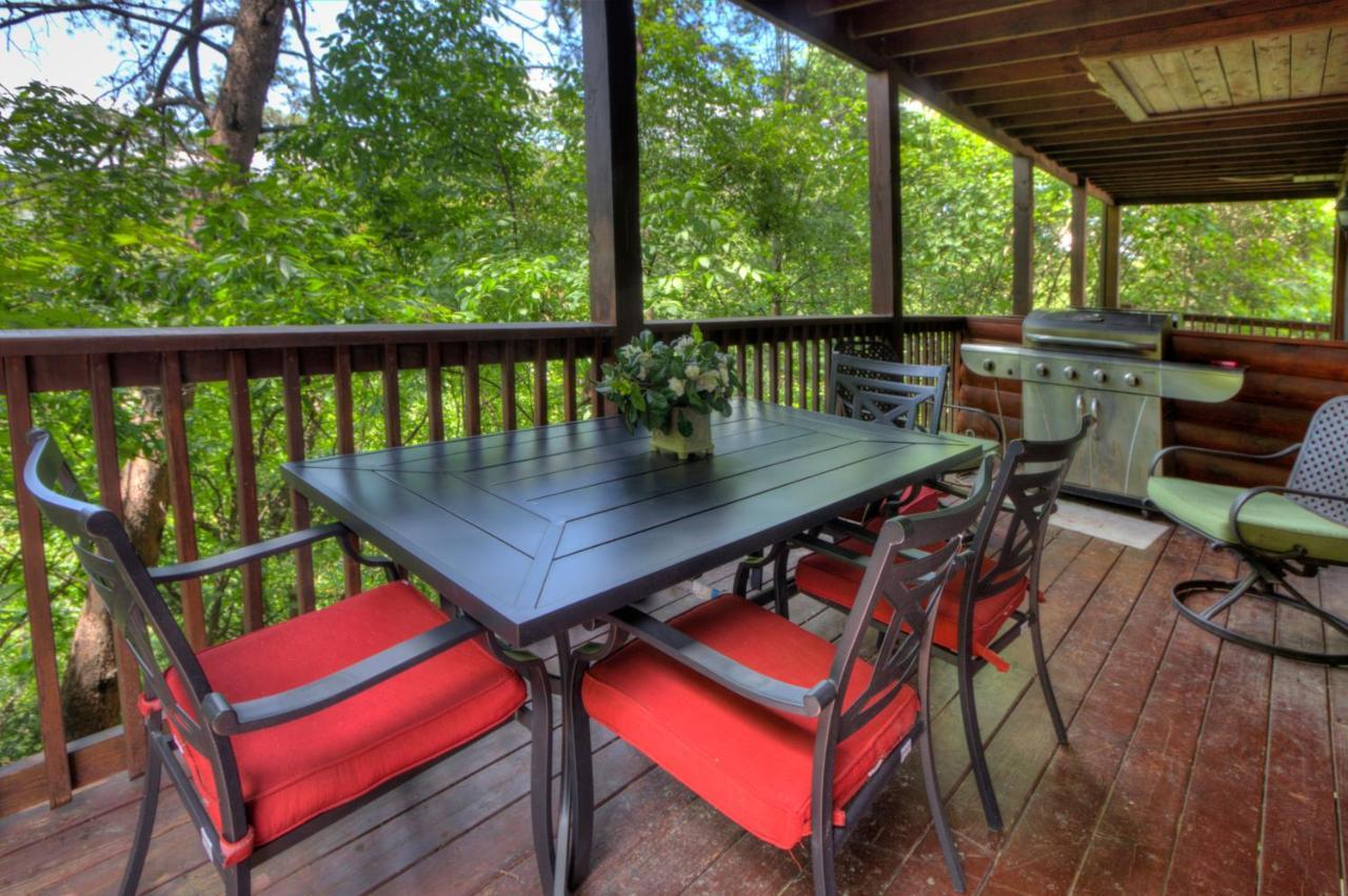 Great Wolf Cabin In Pigeon Forge! Villa Exterior foto